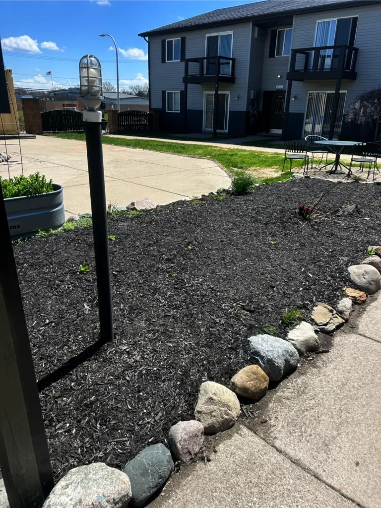 Black_Mulch_Placement_Frontier_Landscape